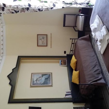 B&B Nel Cuore Di Aeroporto di Catania Fontana Rossa Esterno foto