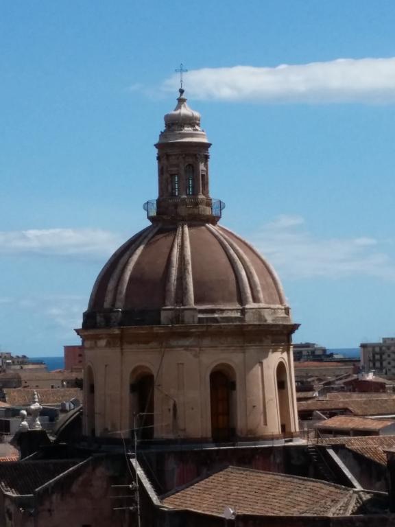 B&B Nel Cuore Di Aeroporto di Catania Fontana Rossa Esterno foto